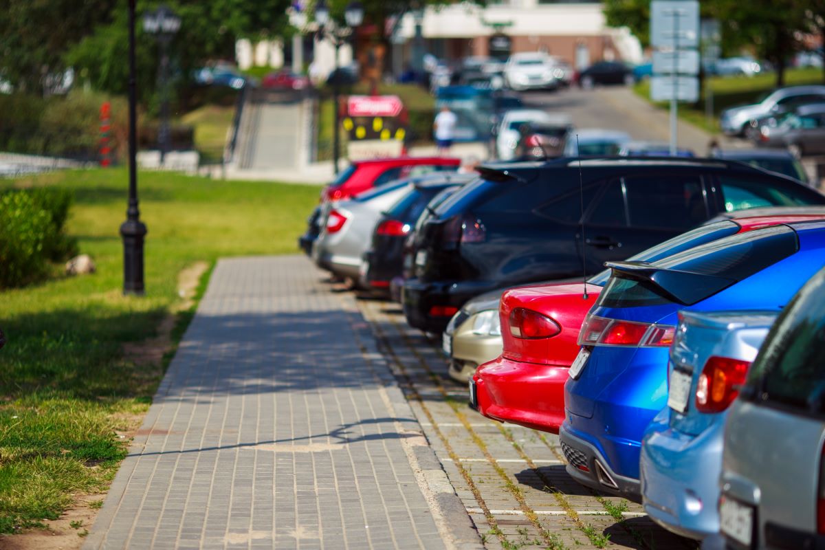 Parkplatzmangel Wohngebiet: Praktische Lösungen